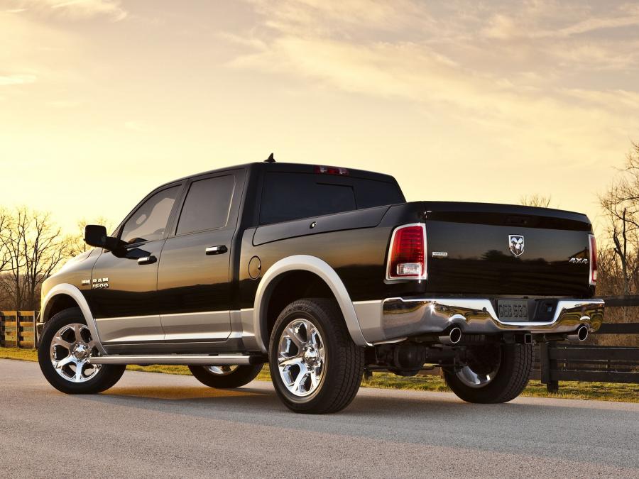  Dodge Ram 1500 Laramie Crew Cab 2012 года  (фото 25 из 30)